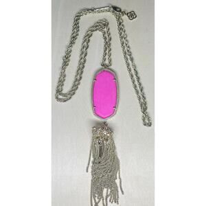 Chic Silver Necklace with Pink Pendant